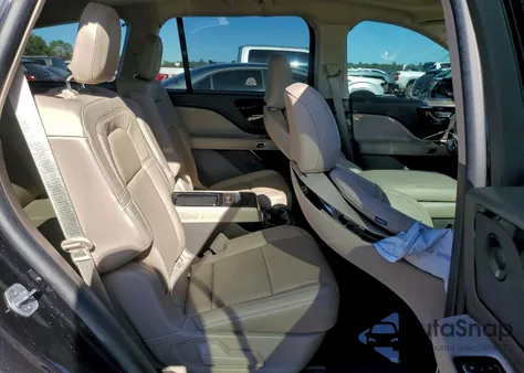 2023 Lincoln Aviator Reserve z USA, uszkodzony, nr VIN 5LM5J7WC7PGL14798